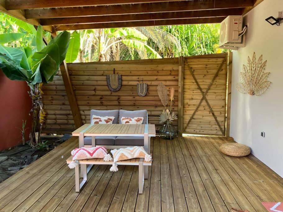 לה סאלין לה ביינס Kazacoco Bungalow A 5 Min A Pieds Du Lagon מראה חיצוני תמונה