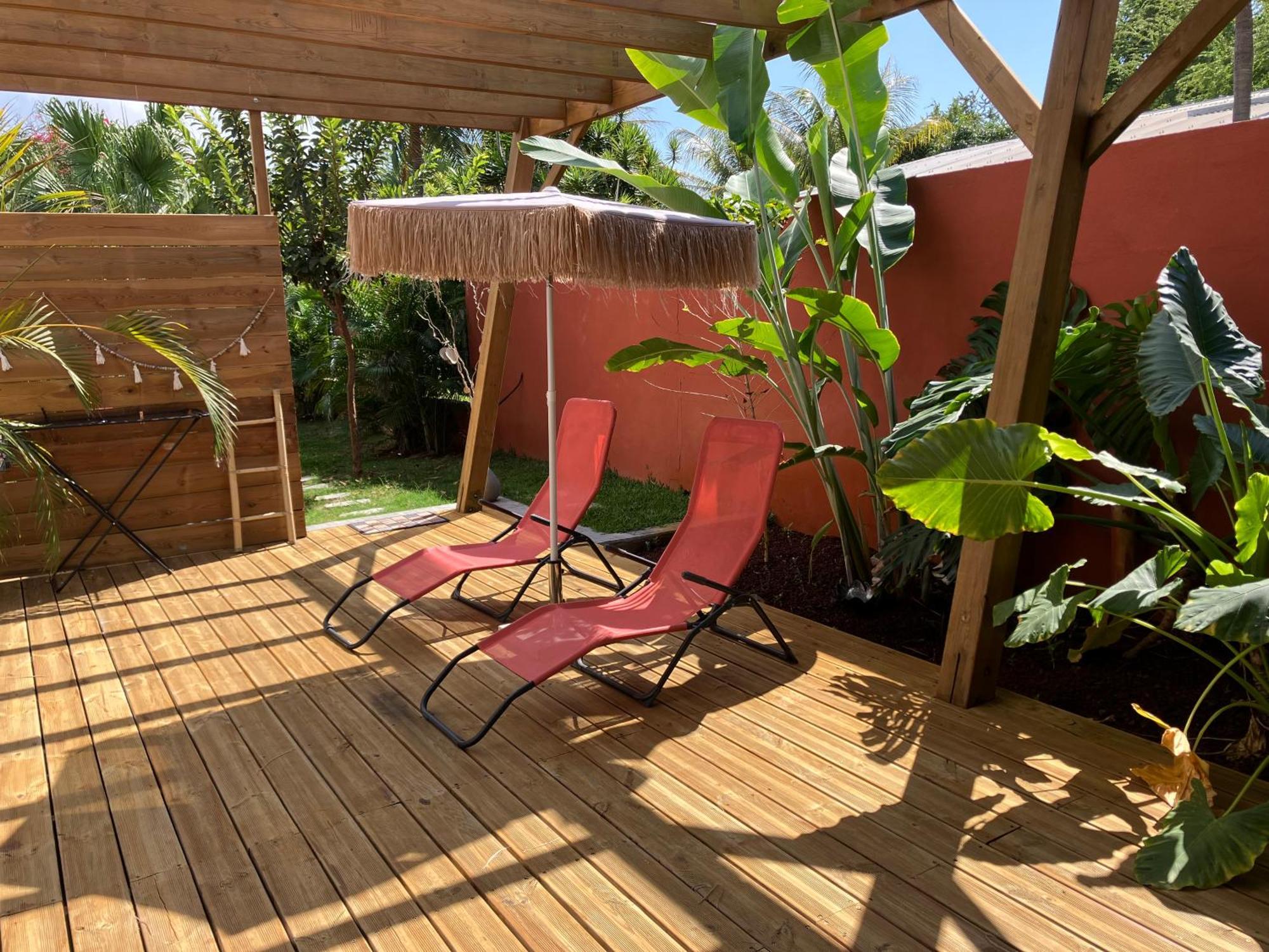 לה סאלין לה ביינס Kazacoco Bungalow A 5 Min A Pieds Du Lagon מראה חיצוני תמונה